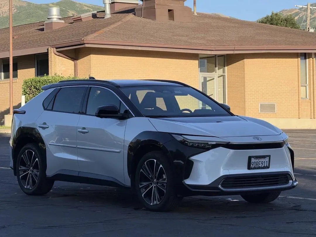 2023 Toyota Yaris Cross, photo 3