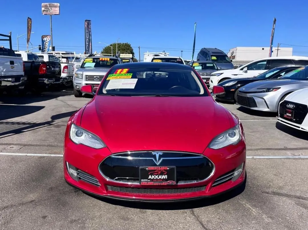2013 Tesla Model S, photo 2