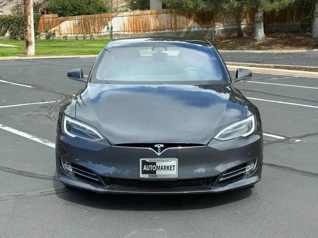 2018 Tesla Model X, photo 2