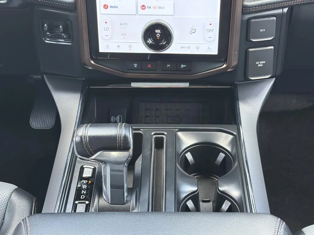 2023 Ford F-150 Lightning, photo 5