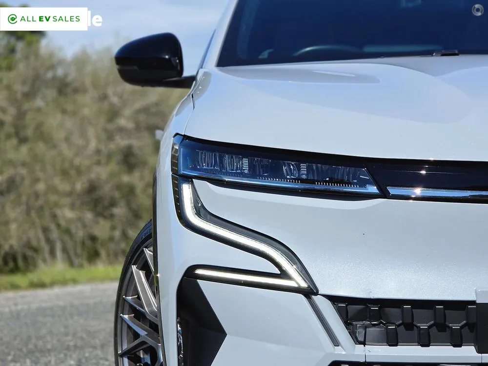 2022 Renault Megane E-Tech, photo 2