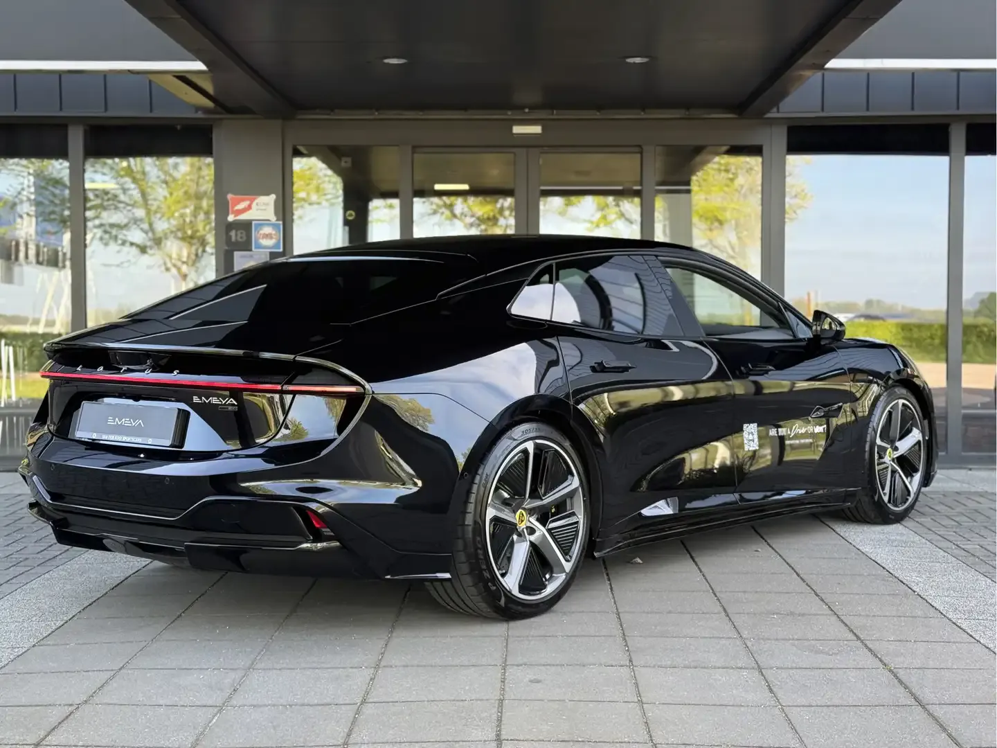 2026 Lotus Emeya, photo 5