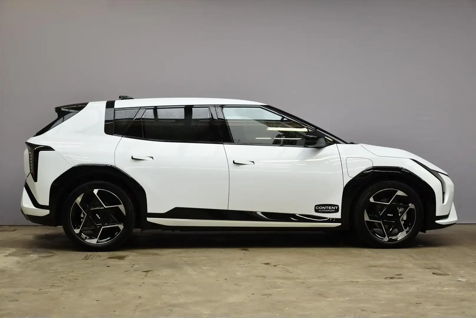 2026 KIA EV4, photo 5