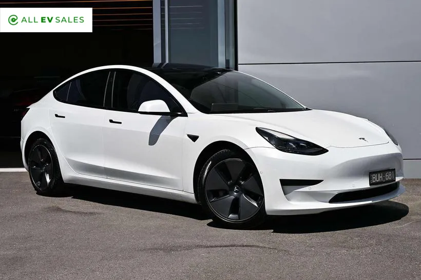 2022 Tesla Model 3 Rear-Wheel Drive