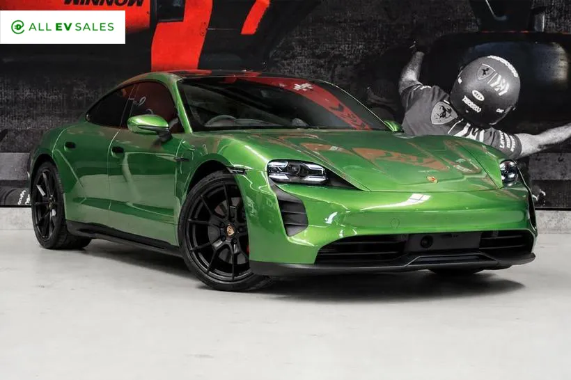 2022 Porsche Taycan Gts