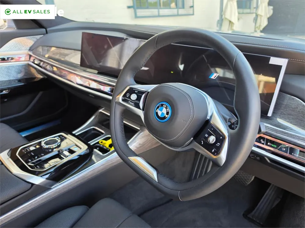 2025 BMW i7, photo 2
