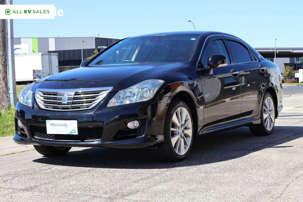 2009 Toyota Crown, photo 2