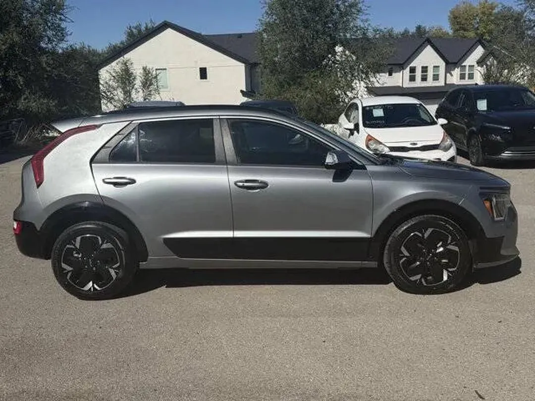 2023 KIA EV6, photo 3