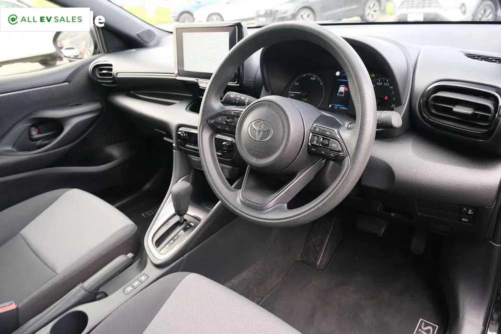 2025 Toyota Yaris, photo 3
