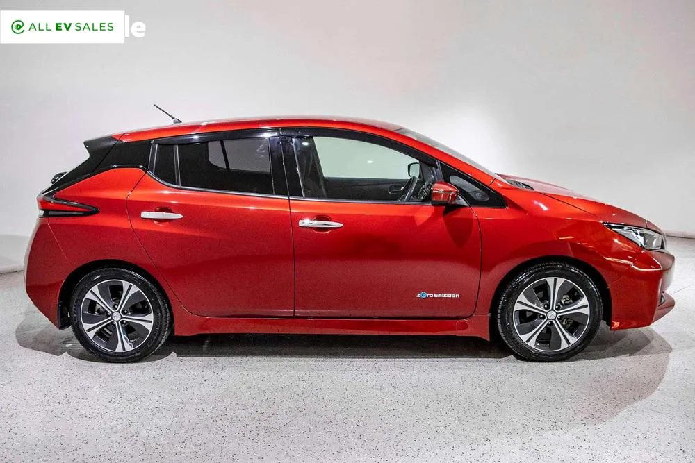 2018 Nissan Leaf, photo 3