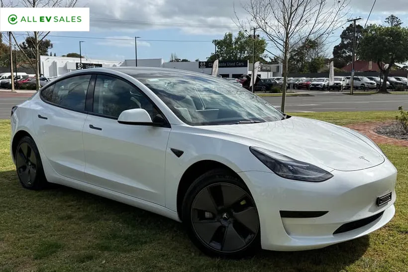 2023 Tesla Model 3 Rear-Wheel Drive