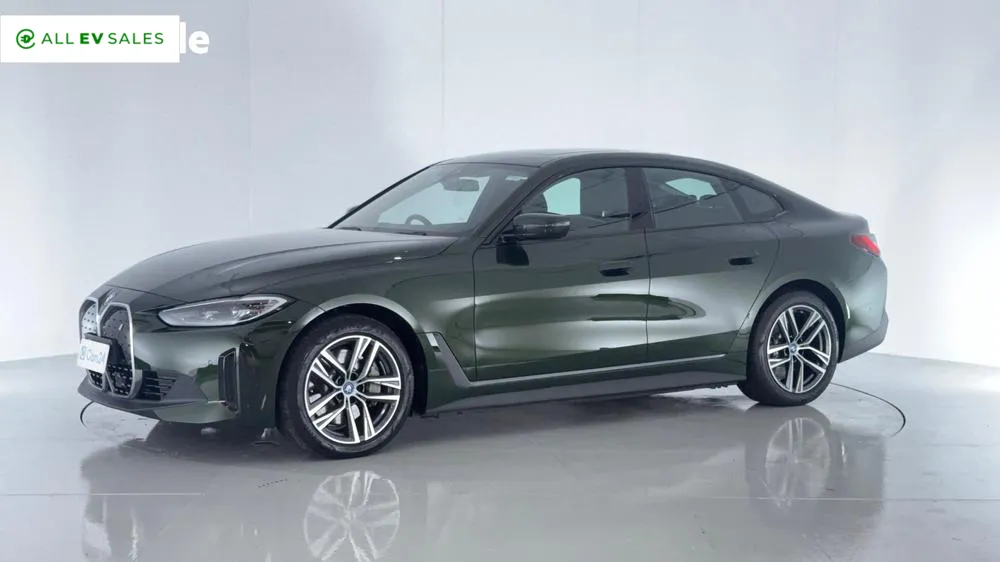 2024 BMW i4, photo 3