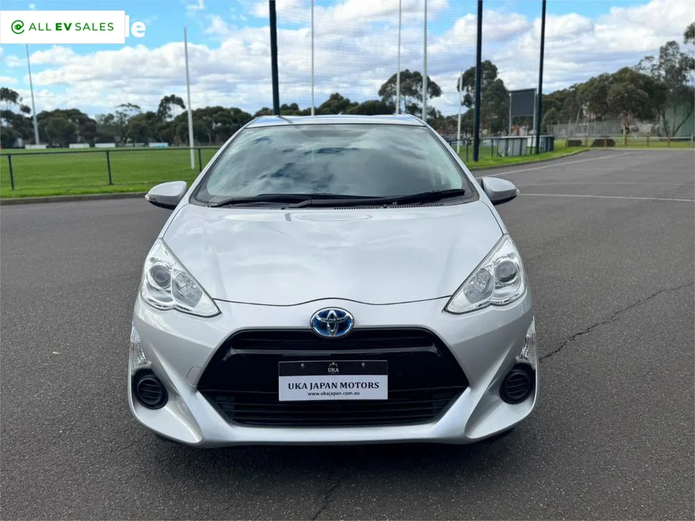 2021 Toyota Aqua, photo 2