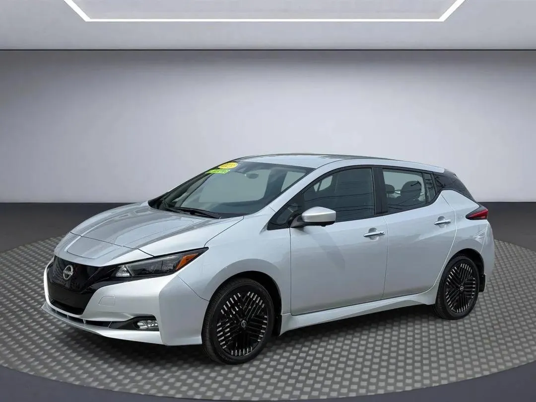 2025 Nissan Altima, photo 2