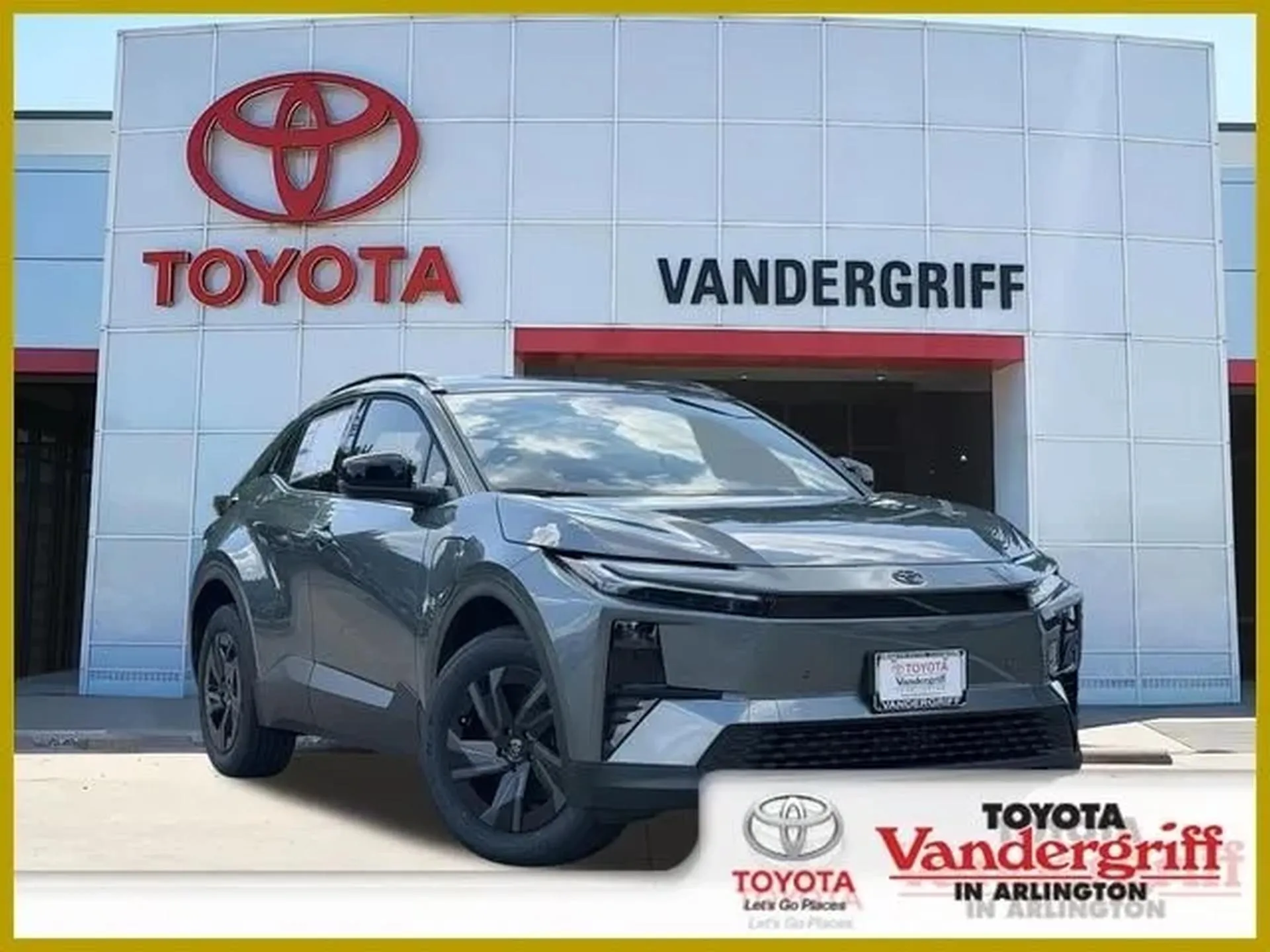 2026 TOYOTA C-HR SE