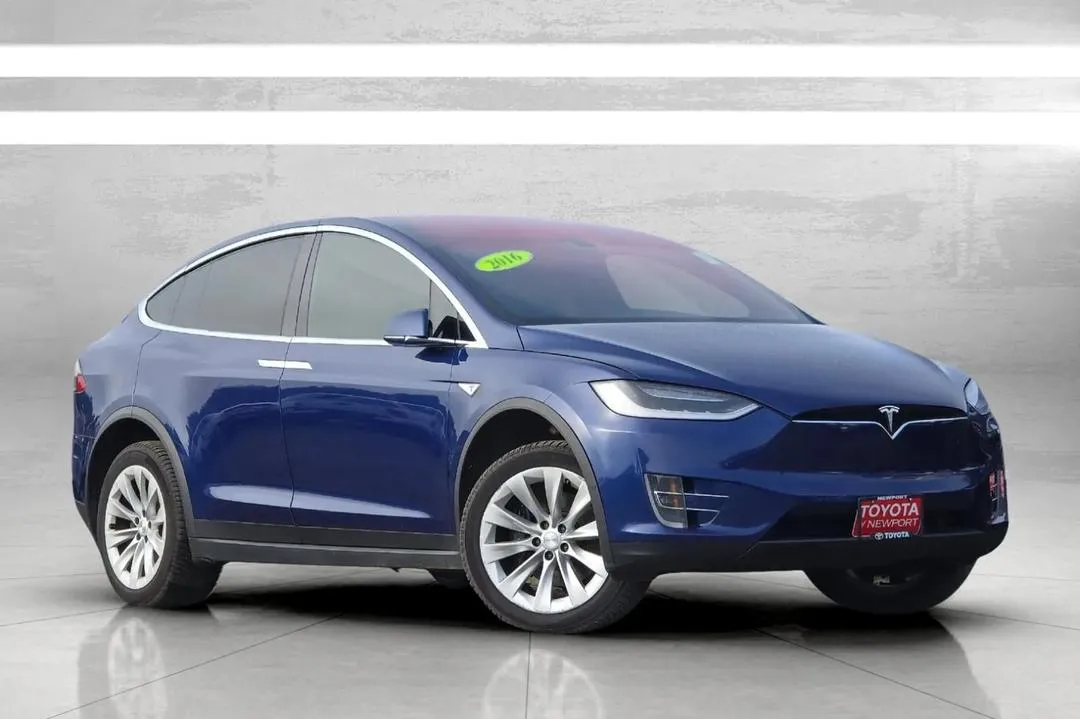 2016 Tesla Model S, photo 2