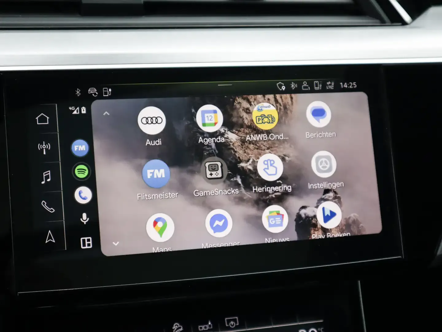 2018 Audi e-tron, photo 5