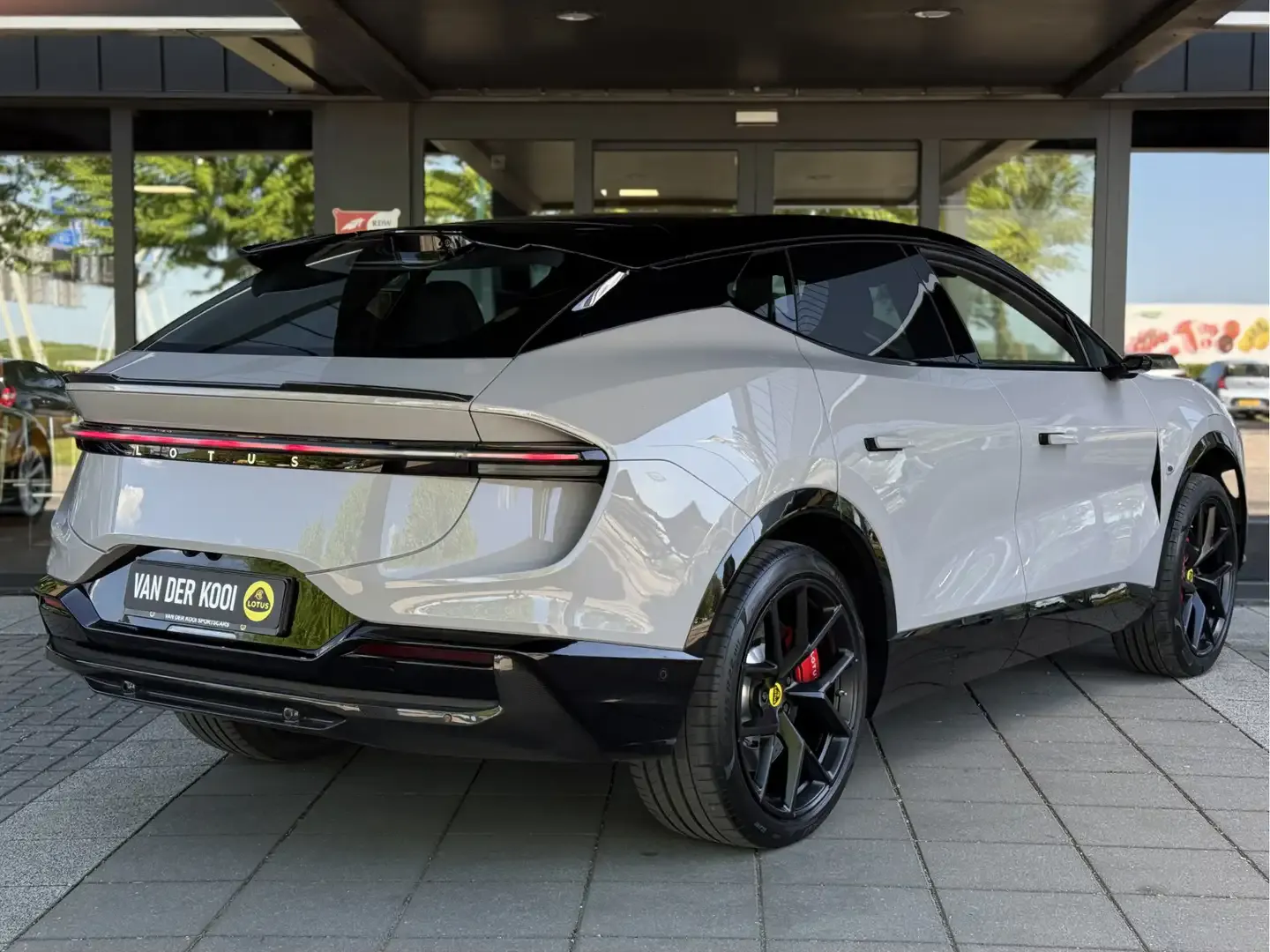 2025 Lotus Eletre, photo 5