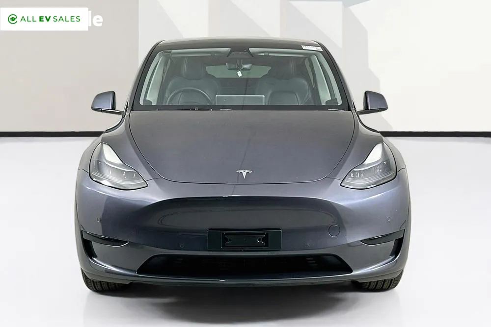 2024 Tesla Model Y, photo 2