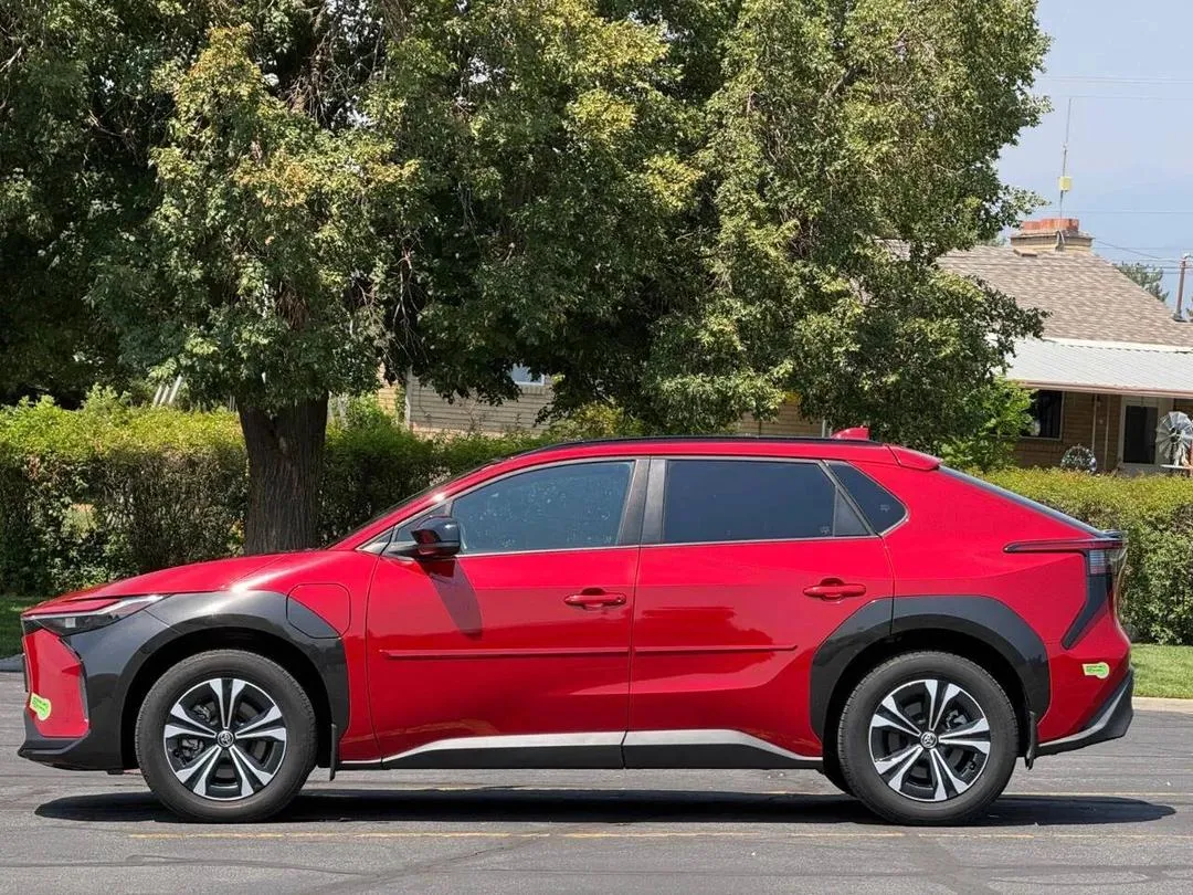 2023 Toyota Yaris Cross, photo 2