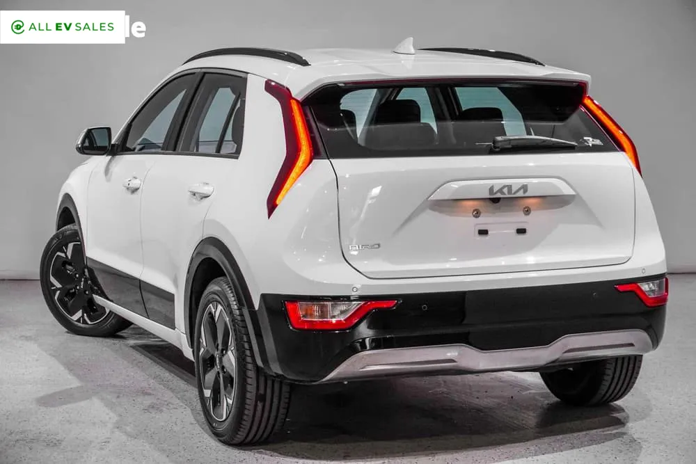 2023 KIA Niro, photo 2