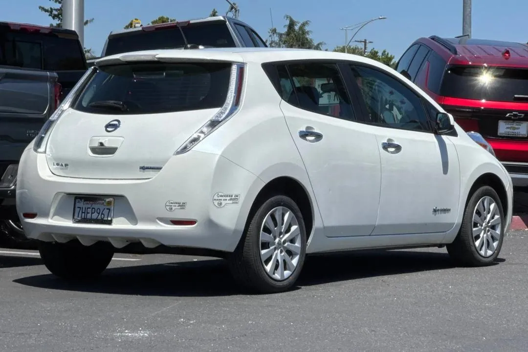 2015 Nissan Skyline, photo 5