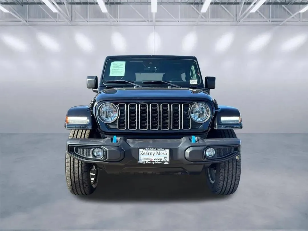 2024 Jeep Wrangler, photo 2