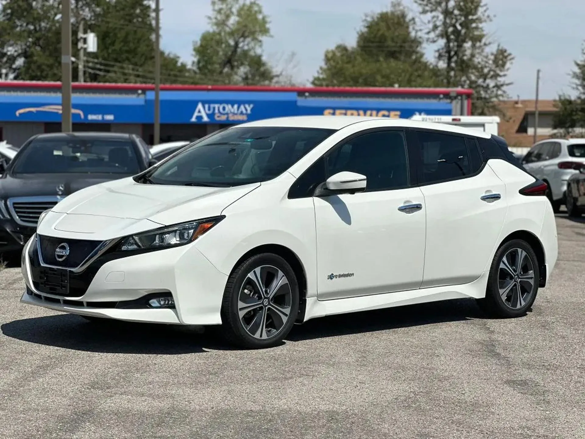 2018 Nissan Leaf SL Hatchback 4D