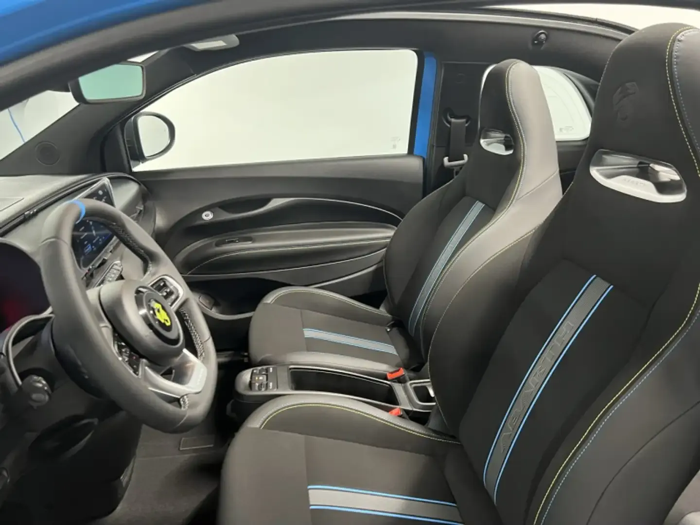 2024 Abarth 500C, photo 5