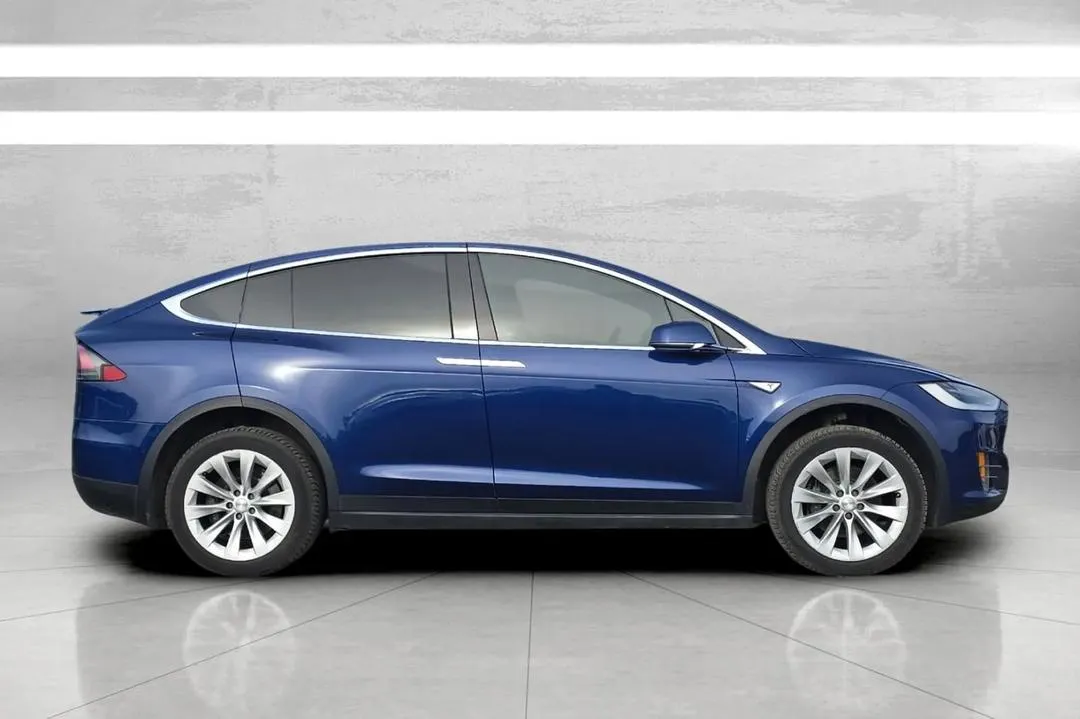 2016 Tesla Model S, photo 3
