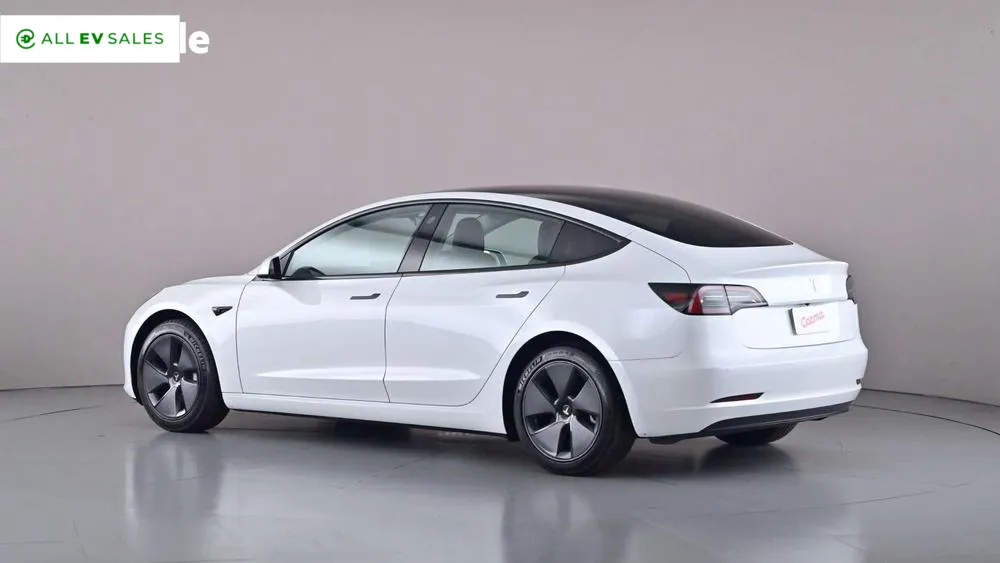 2022 Tesla Model 3, photo 4