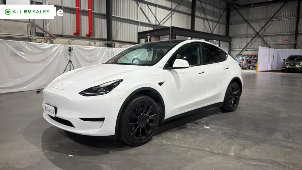 2023 Tesla Model Y, photo 3