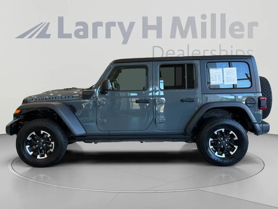 2024 Jeep Wrangler, photo 2