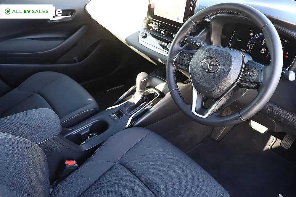 2025 Toyota Corolla, photo 2