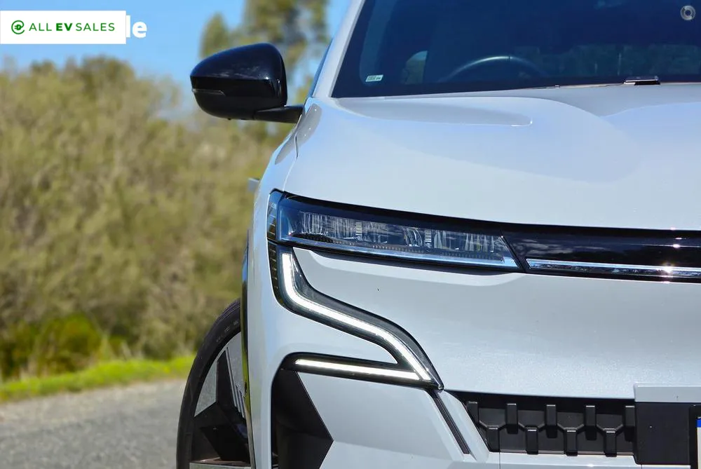 2022 Renault Megane E-Tech, photo 2