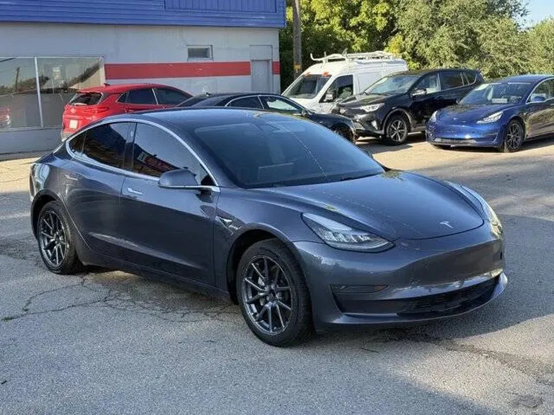 2020 Tesla Model Y, photo 2