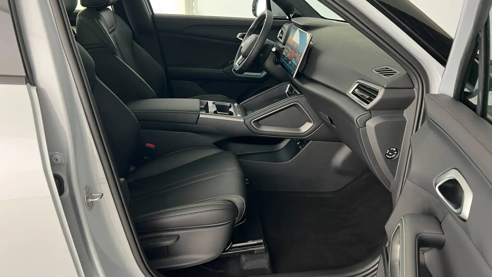 2026 BYD Atto 2, photo 5