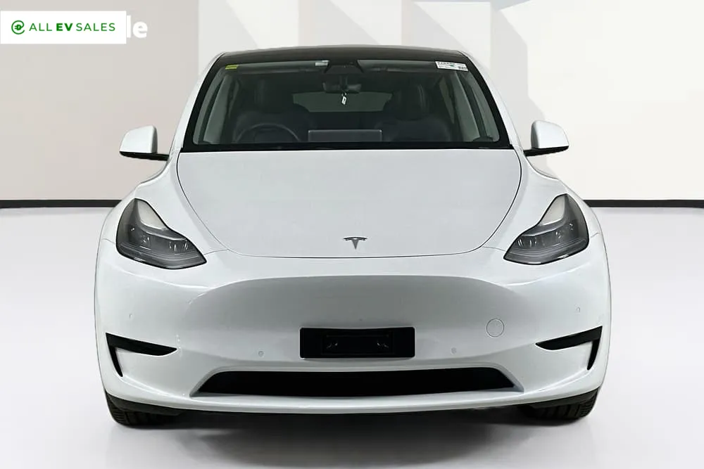 2023 Tesla Model Y, photo 2