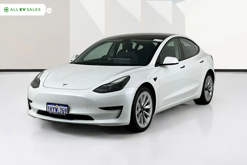 2023 Tesla Model 3, photo 4