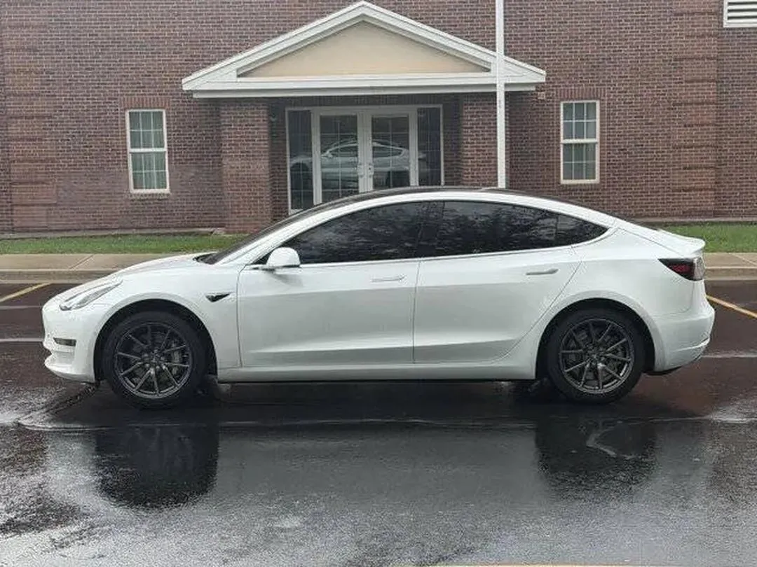 2020 Tesla Model Y, photo 3