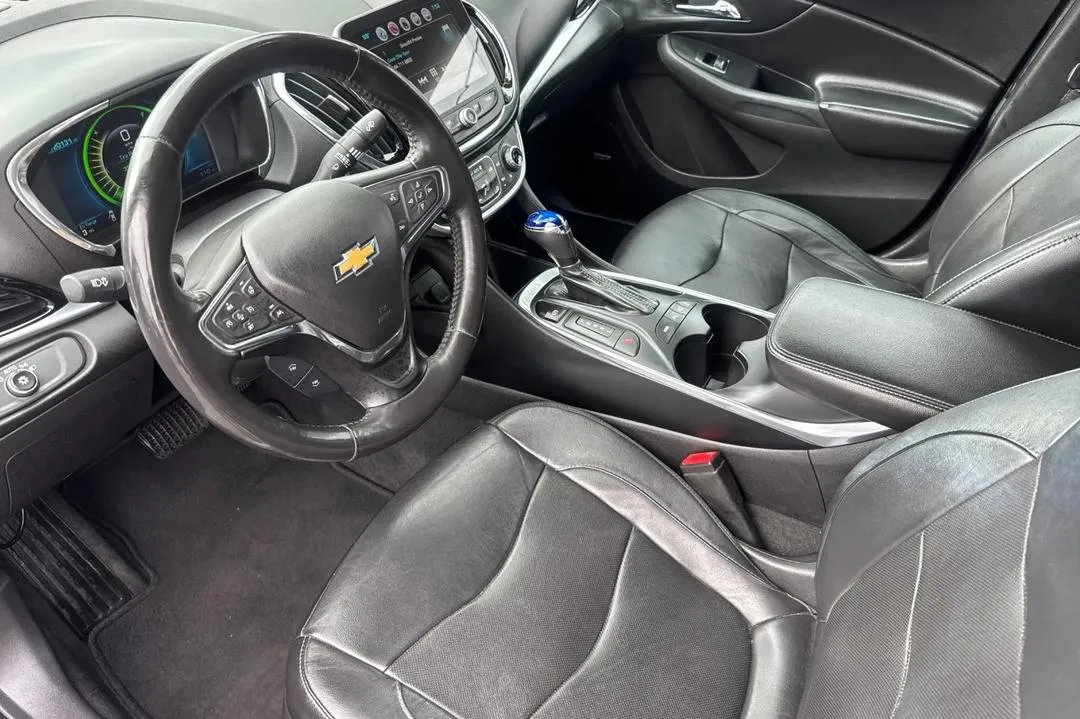 2017 Chevrolet Volt, photo 3
